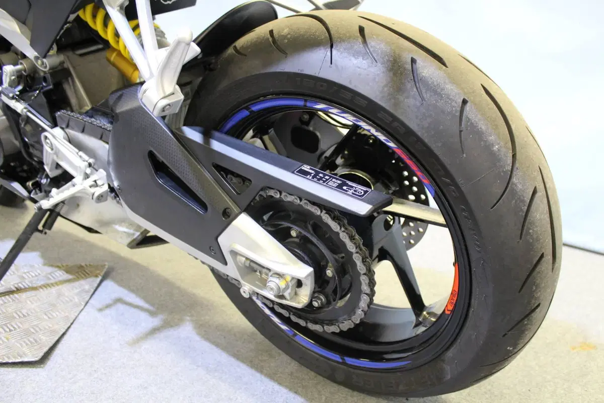 Aprilia Tuono 660 Factory (2022 - 24) (16)