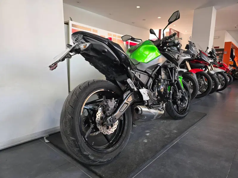 Kawasaki Z 650 (2021 - 24) (8)