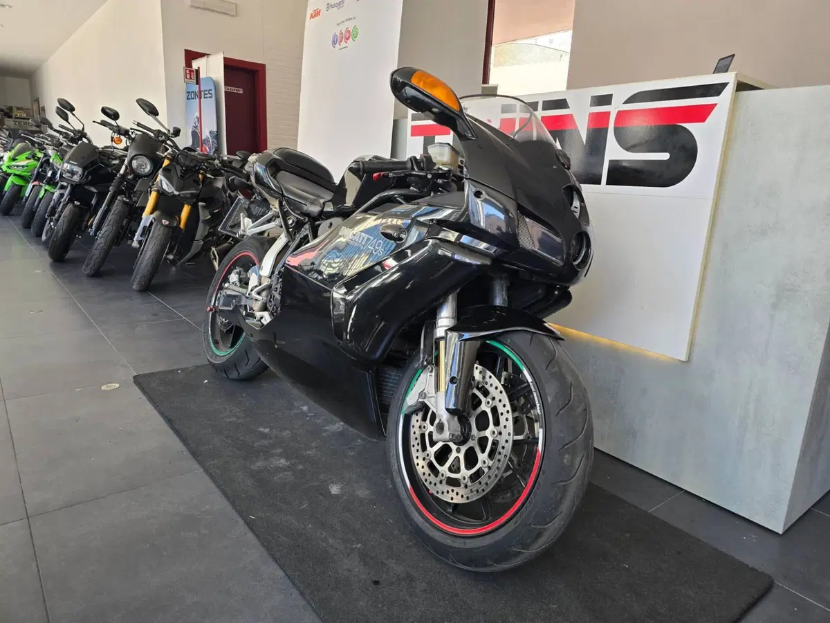 Ducati 749 S (2004 - 07) (2)