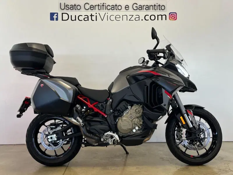 Ducati Multistrada V4 S Grand Tour (2024)