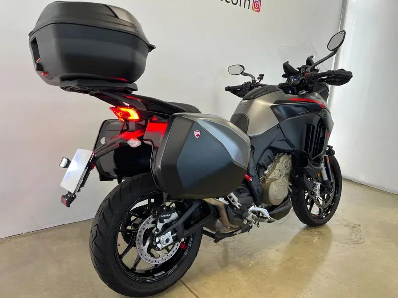 Ducati Multistrada V4 S Grand Tour (2024) (7)