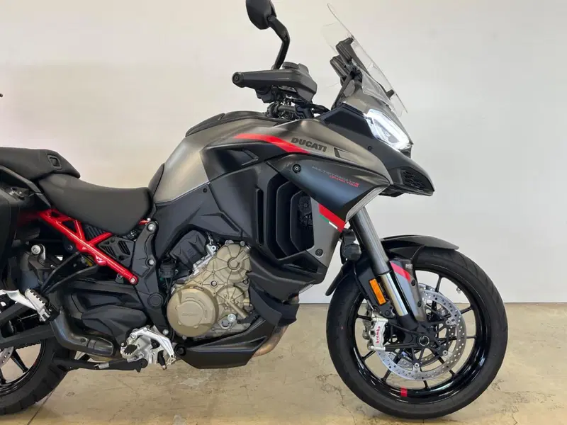 Ducati Multistrada V4 S Grand Tour (2024) (5)