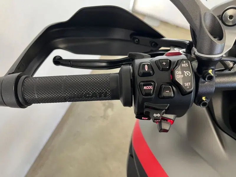 Ducati Multistrada V4 S Grand Tour (2024) (13)