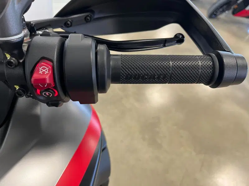 Ducati Multistrada V4 S Grand Tour (2024) (12)