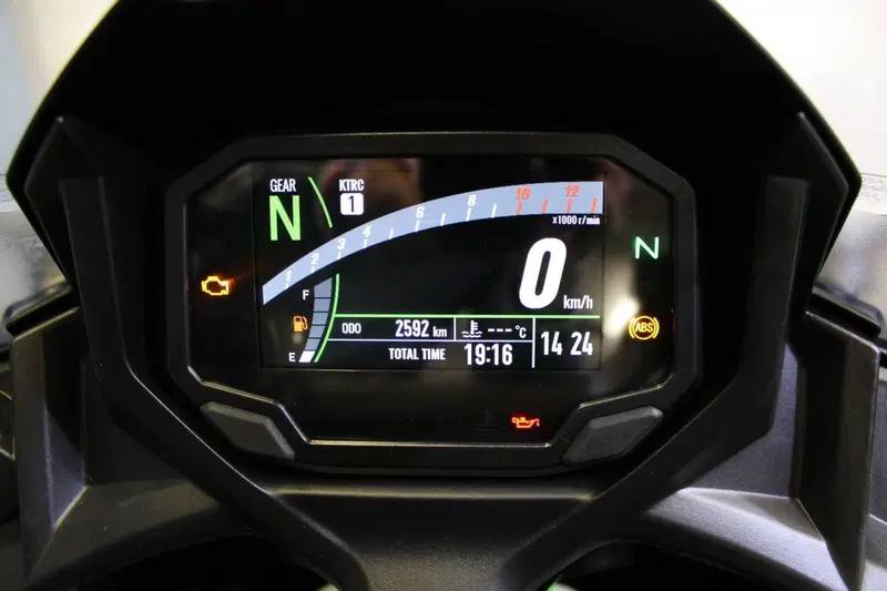 Kawasaki Ninja 650 (2025 - 26) (3)