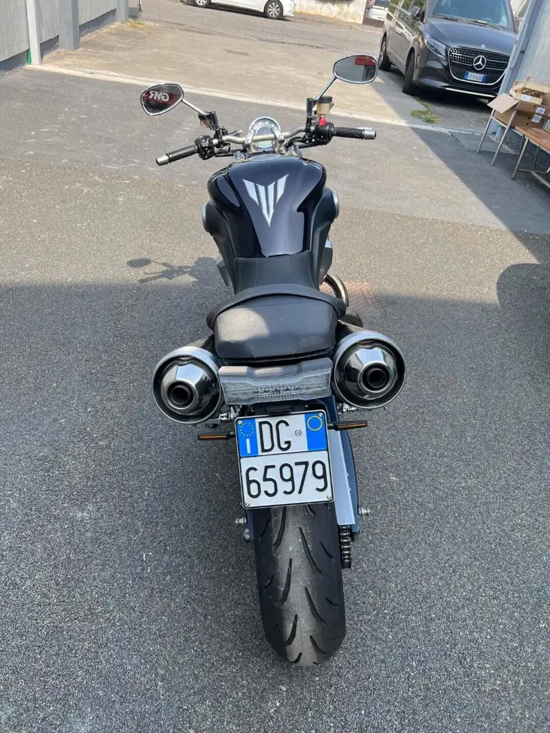 Yamaha MT-01 (2005- 11) (5)