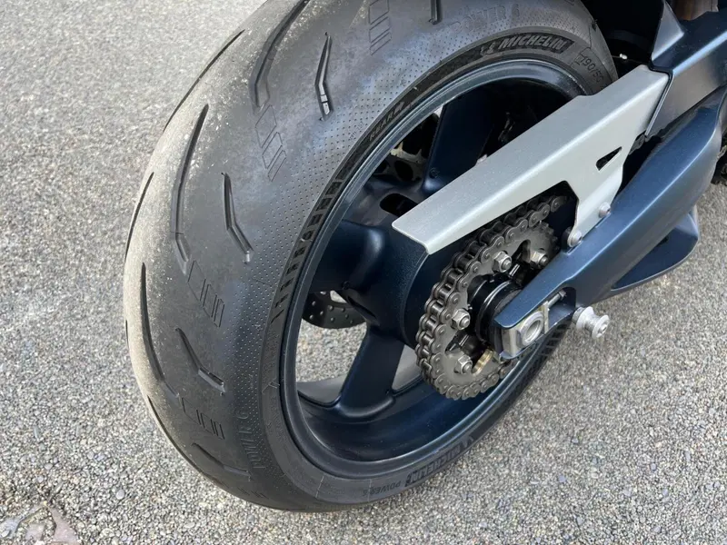 Yamaha MT-01 (2005- 11) (10)