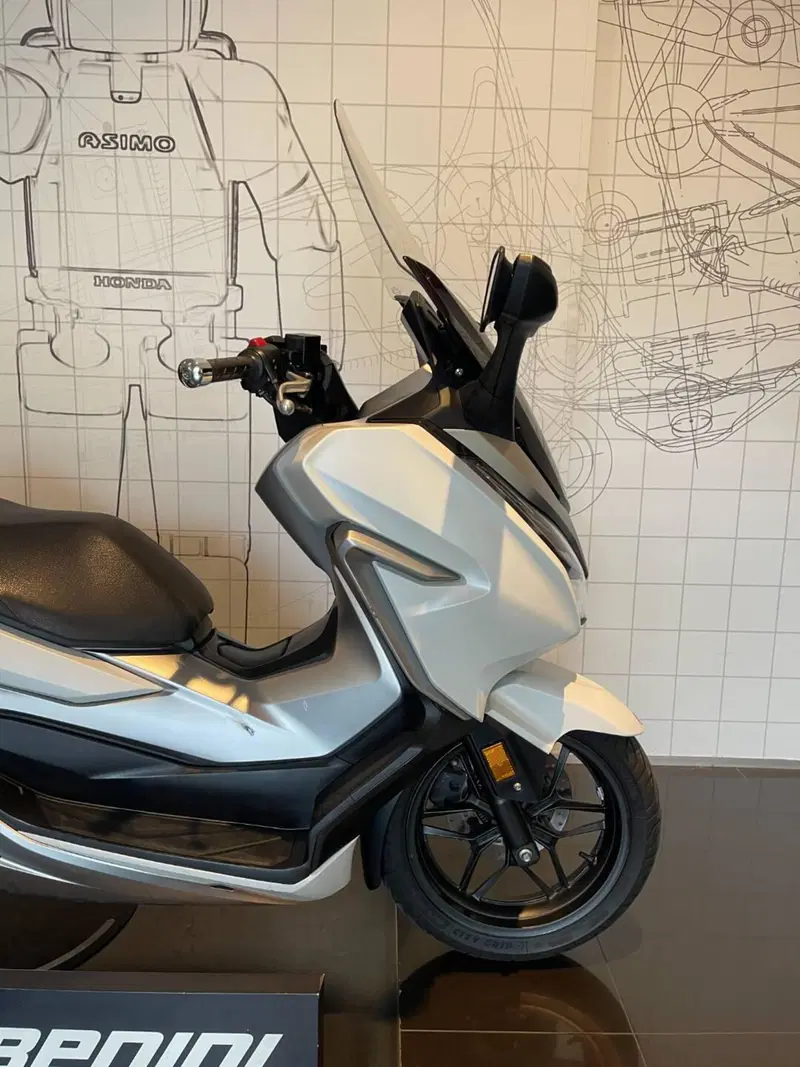 Honda Forza 300 ABS (2018 - 20) (2)