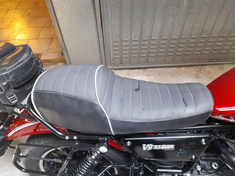 Moto Guzzi V9 Roamer (2016 - 18) (6)