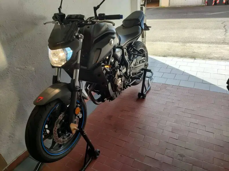 Yamaha MT-07 (2018 - 20) (2)