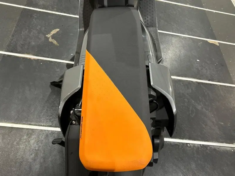 Bmw CE 04 (2021 - 25) (9)