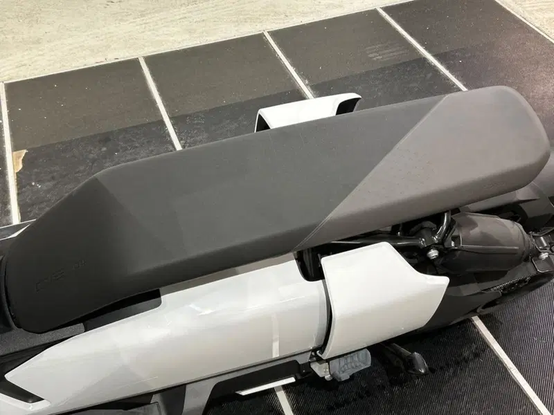 Bmw CE 04 (2021 - 25) (10)