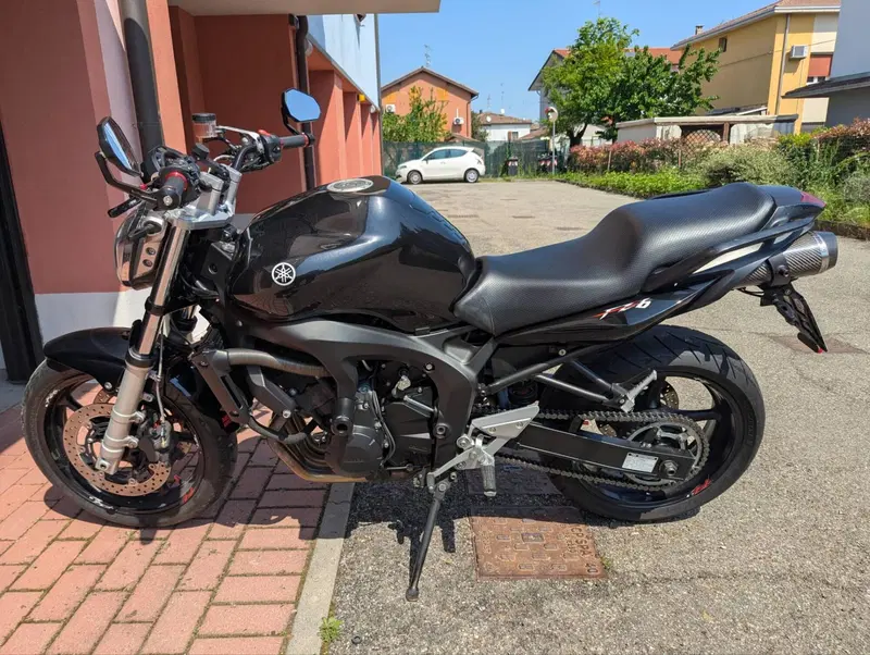Yamaha FZ6 (2004 - 07)