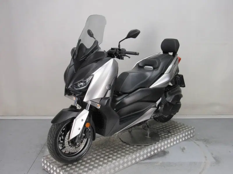 Yamaha X-Max 400 ABS (2017 - 20) (4)