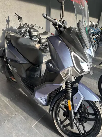 Sym Joyride 300 (2022 - 24) usata