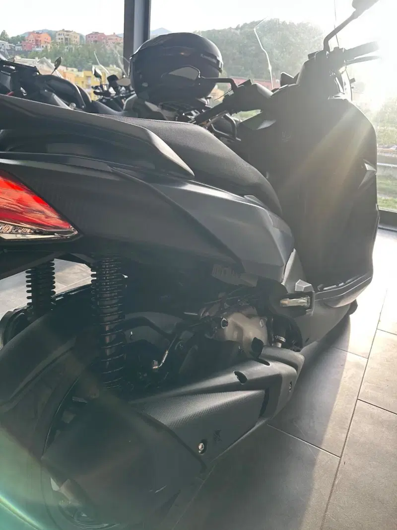 Sym Joyride 300 (2022 - 24) (6)