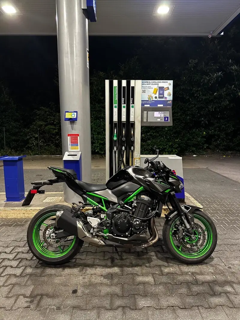 Kawasaki Z 900 50th Anniversary (2022 - 23) (3)
