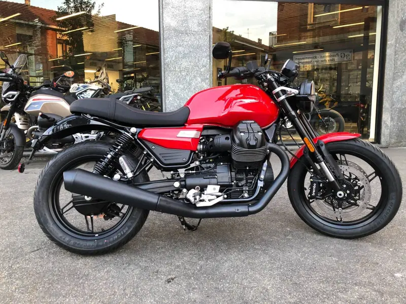 Moto Guzzi V7 Sport (2025 - 26) (2)