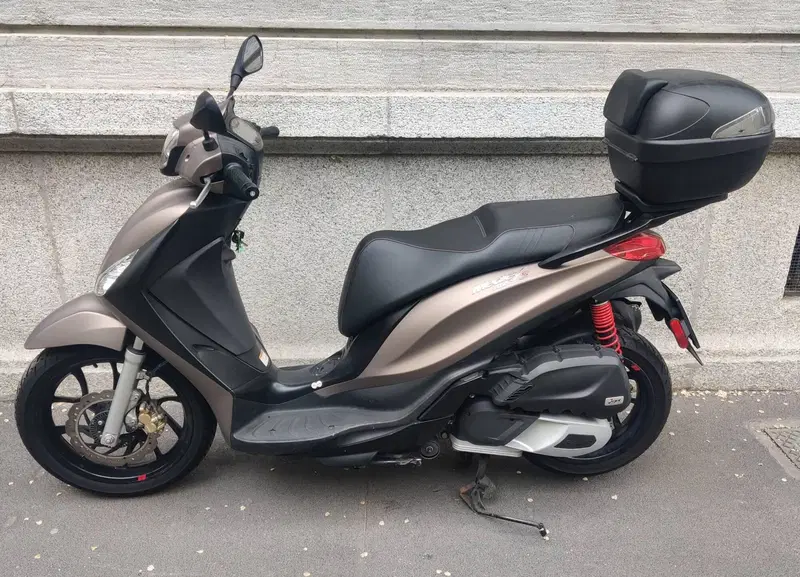 Piaggio Medley 150 S ABS (2021 - 25) (2)