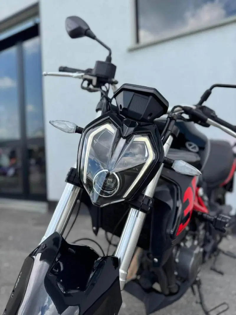 Benelli BN 302 S (2019 - 20) (4)