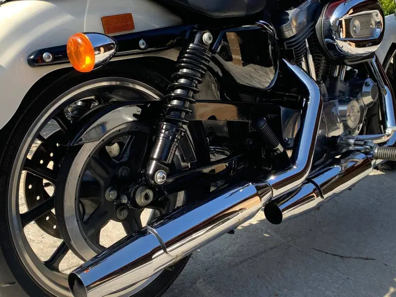 Harley-Davidson 883 Low (2008 - 12) - XL 883L (6)