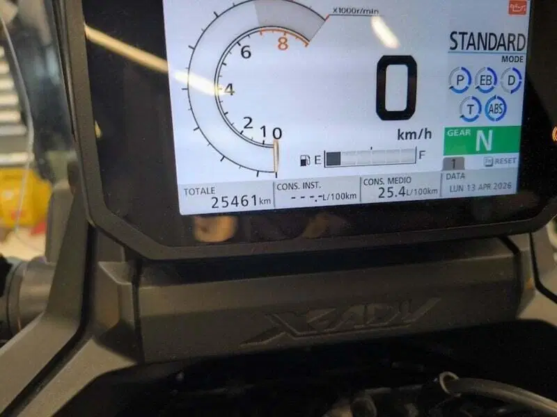 Honda X-ADV 750 DCT (2021 - 24) (2)