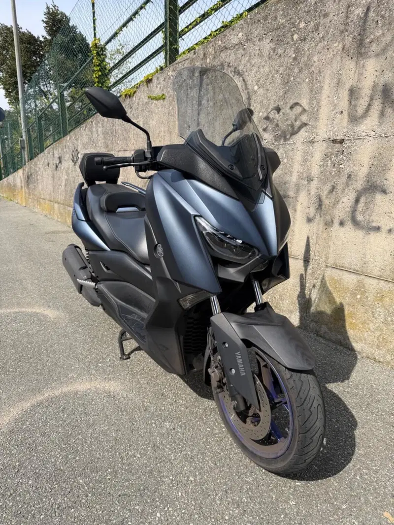 Yamaha X-Max 300 (2021 - 24) (2)