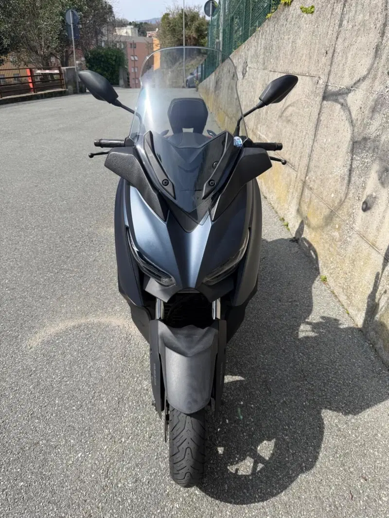 Yamaha X-Max 300 (2021 - 24) (3)