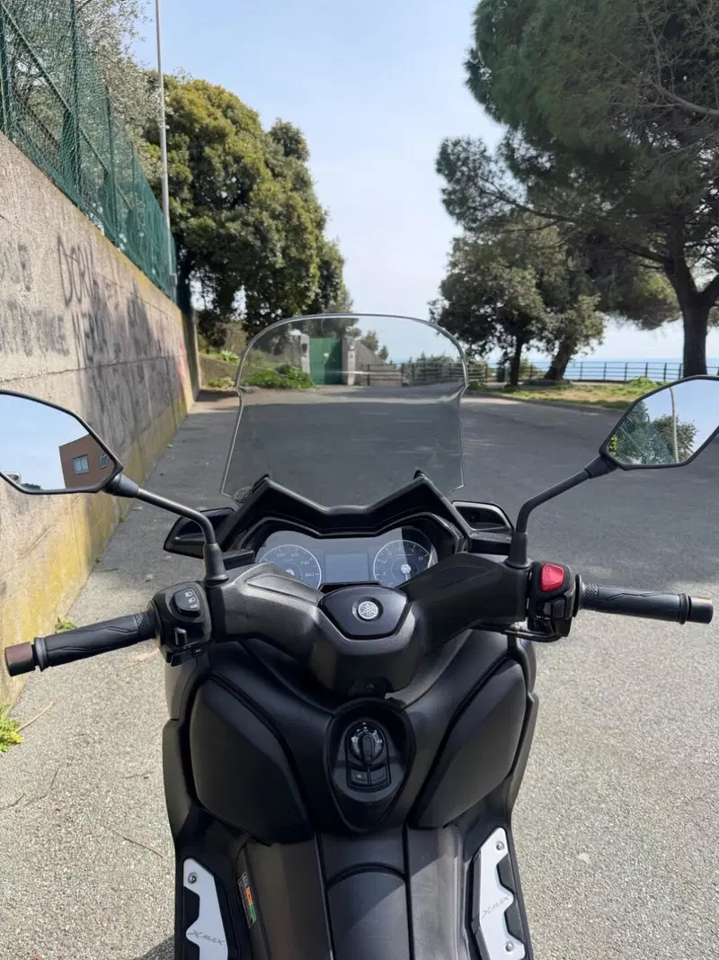 Yamaha X-Max 300 (2021 - 24) (6)