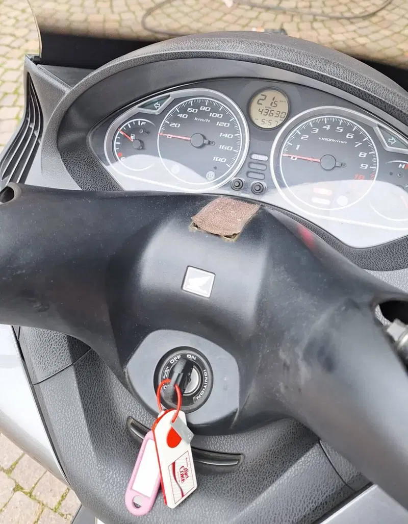 Honda SW-T 400 ABS (2008 - 16) (4)