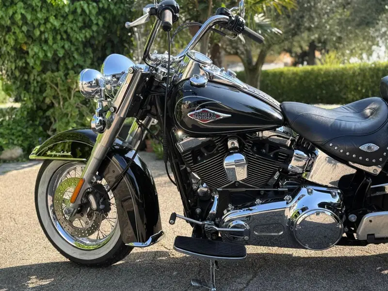 Harley-Davidson 1584 Heritage Classic (2008 - 10) - FLSTC (10)