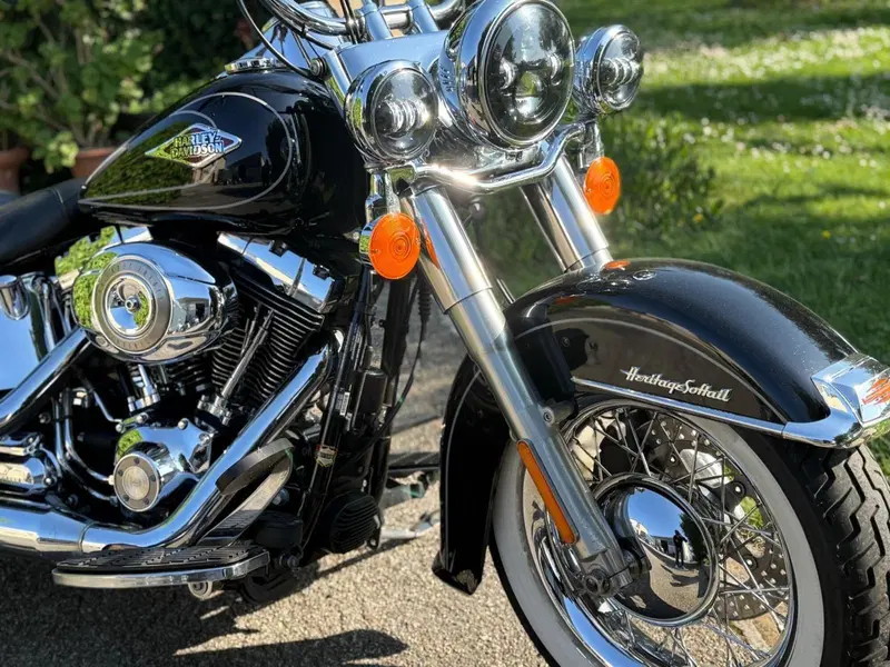 Harley-Davidson 1584 Heritage Classic (2008 - 10) - FLSTC (16)