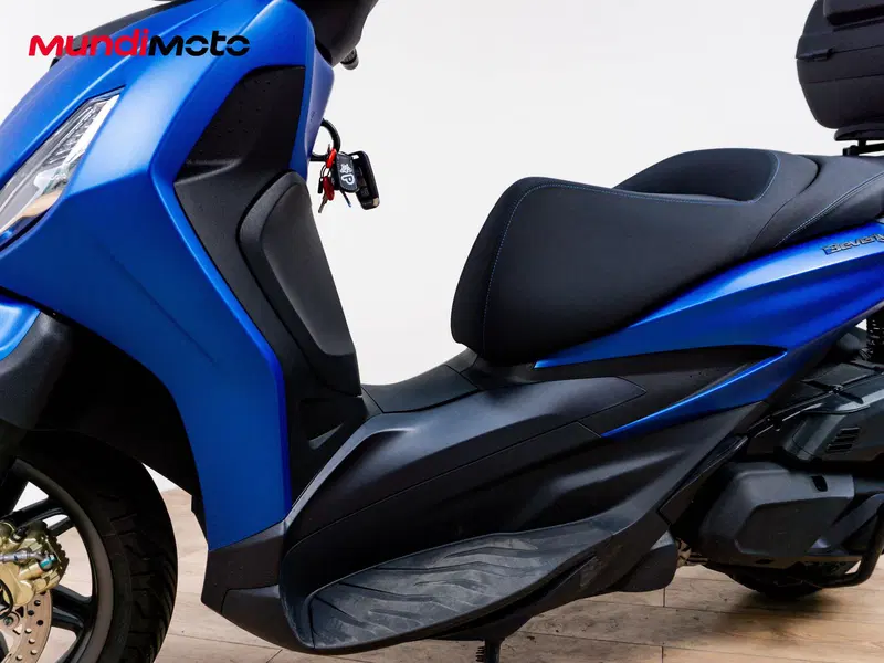 Piaggio Beverly 400 S (2025 - 26) (9)