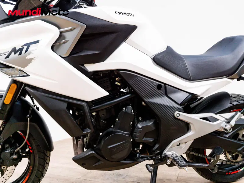 CFMOTO 700MT (2024 - 26) (9)