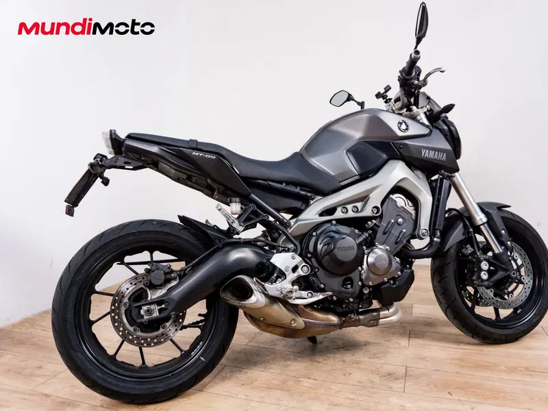 Yamaha MT-09 (2013 - 15) (3)