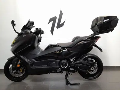 Yamaha T-Max 560 Tech Max (2022 - 24) usata