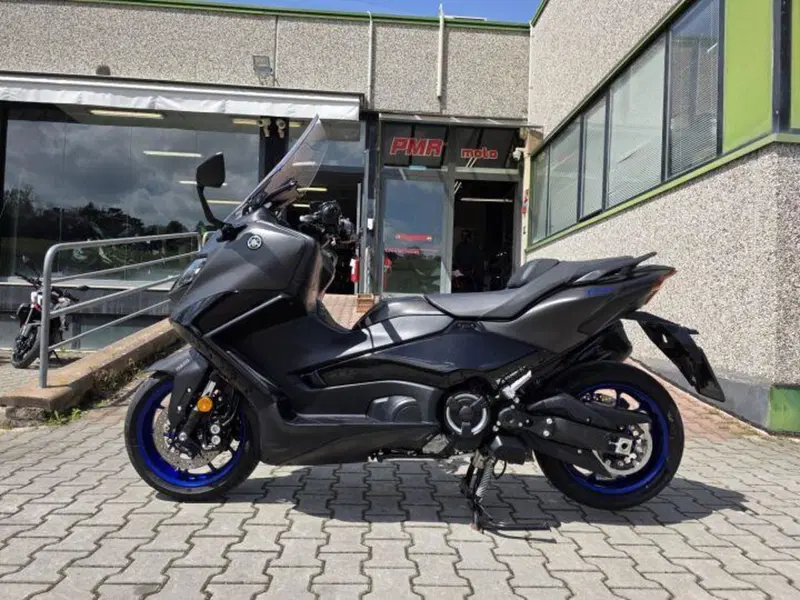 Yamaha T-Max 560 (2022 - 24) (4)