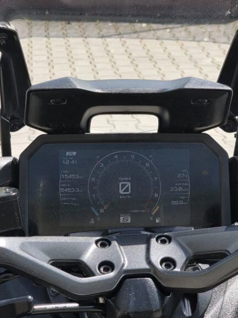 Yamaha T-Max 560 (2022 - 24) (7)