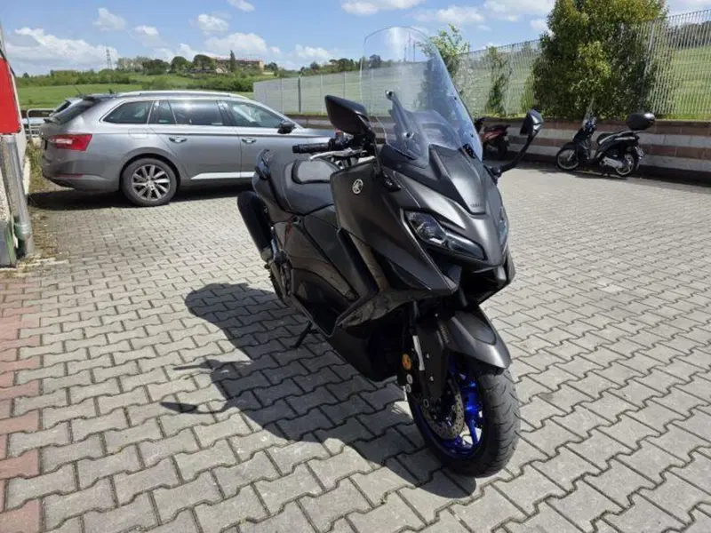 Yamaha T-Max 560 (2022 - 24) (2)