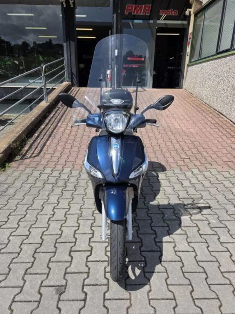Piaggio Liberty 50 i-get (2016 - 18) (5)