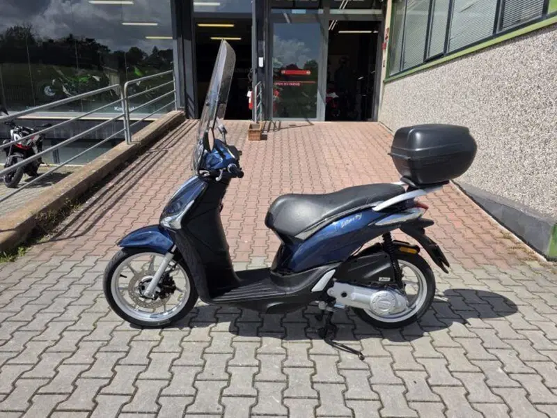 Piaggio Liberty 50 i-get (2016 - 18) (3)