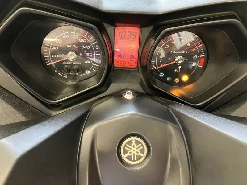 Yamaha X-Max 400 ABS (2013 - 16) (3)
