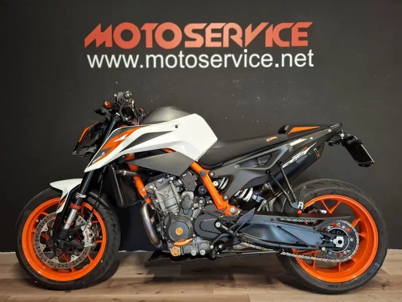 KTM 890 Duke R (2020)
