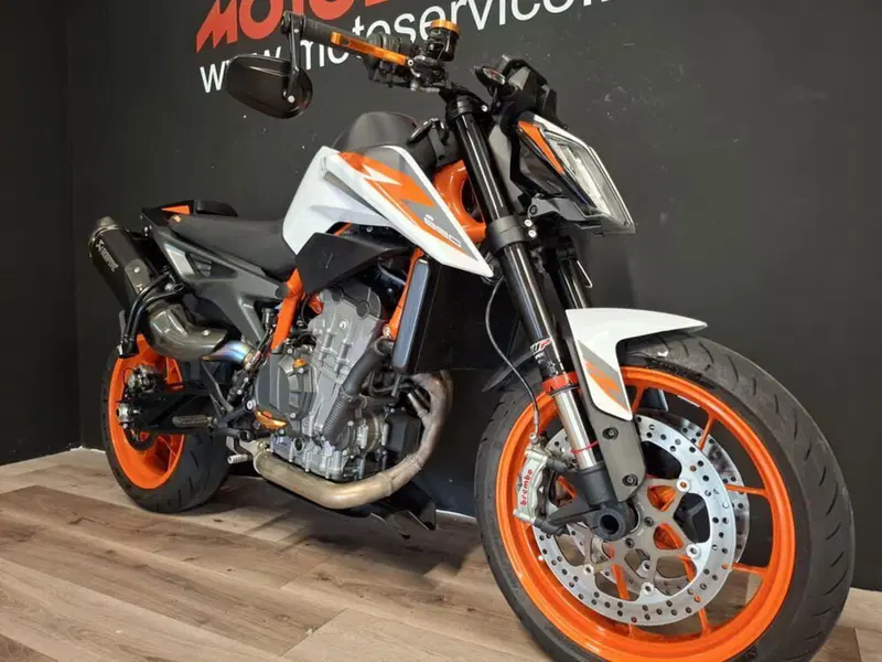 KTM 890 Duke R (2020) (5)