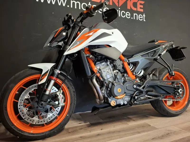 KTM 890 Duke R (2020) (2)