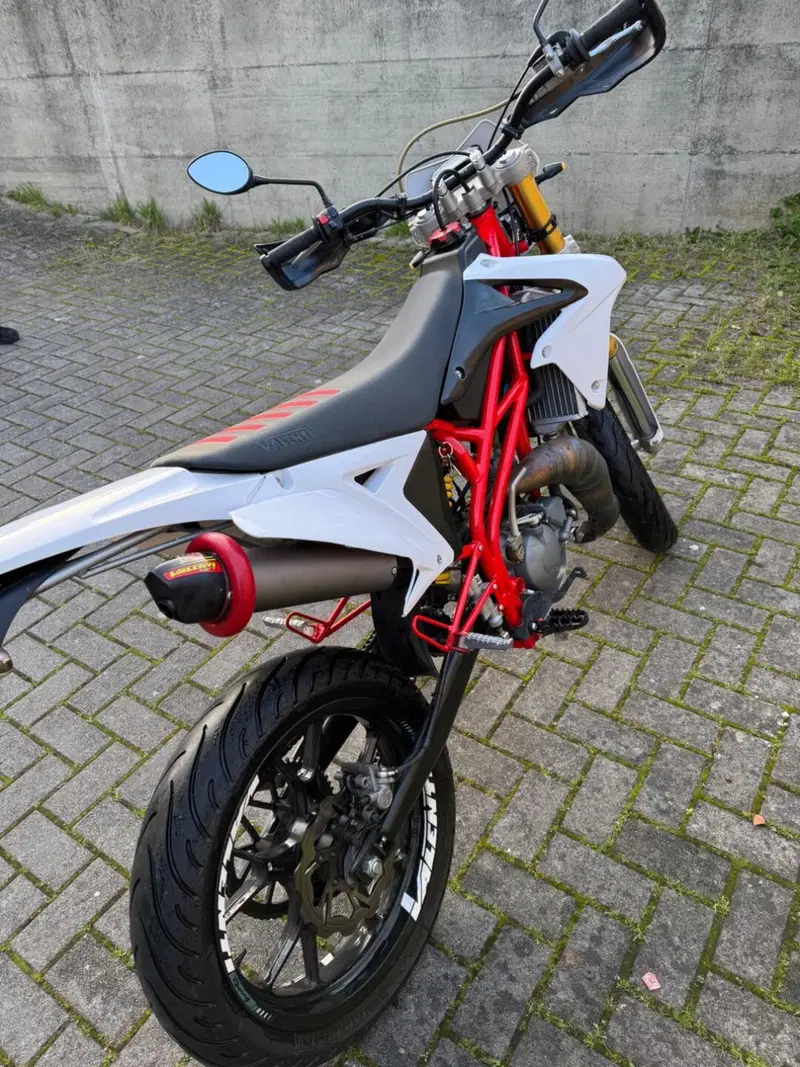 Valenti N 01 50 Naked (2015 - 18)