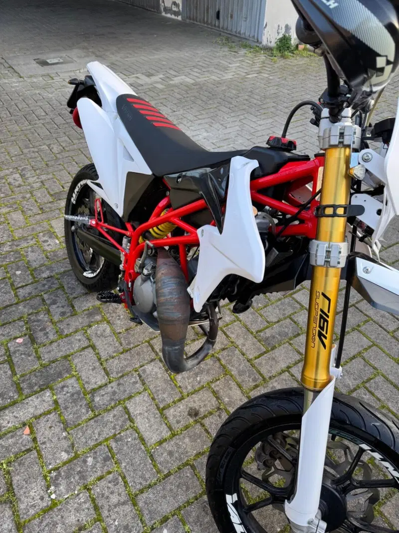 Valenti N 01 50 Naked (2015 - 18) (2)