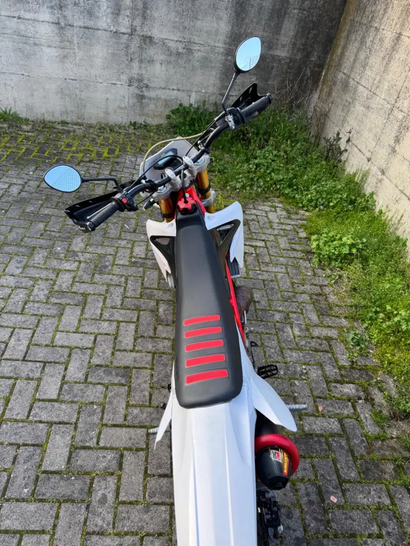 Valenti N 01 50 Naked (2015 - 18) (4)