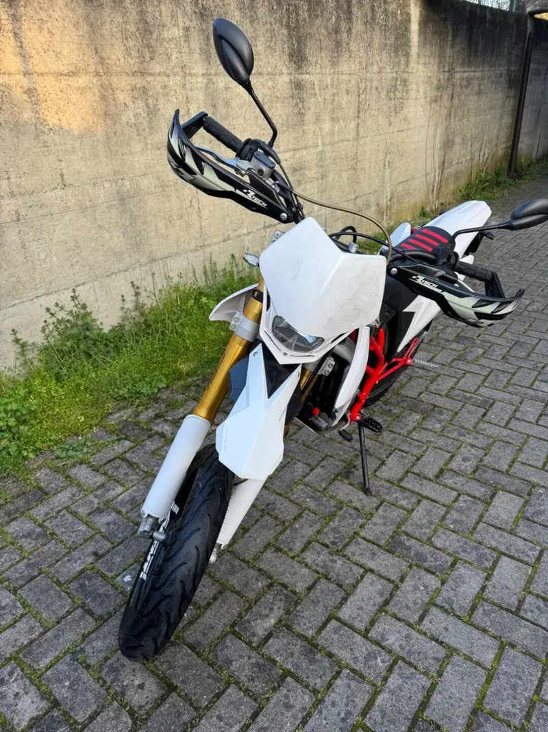 Valenti N 01 50 Naked (2015 - 18) (6)