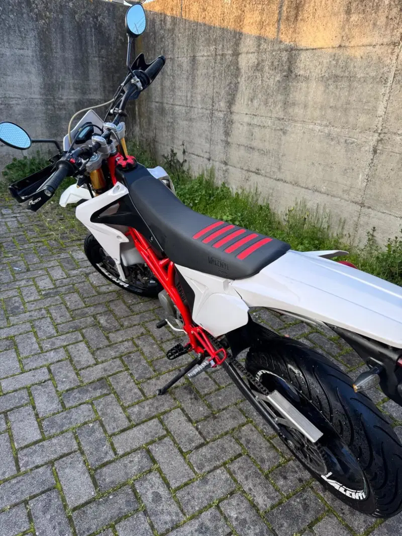 Valenti N 01 50 Naked (2015 - 18) (9)